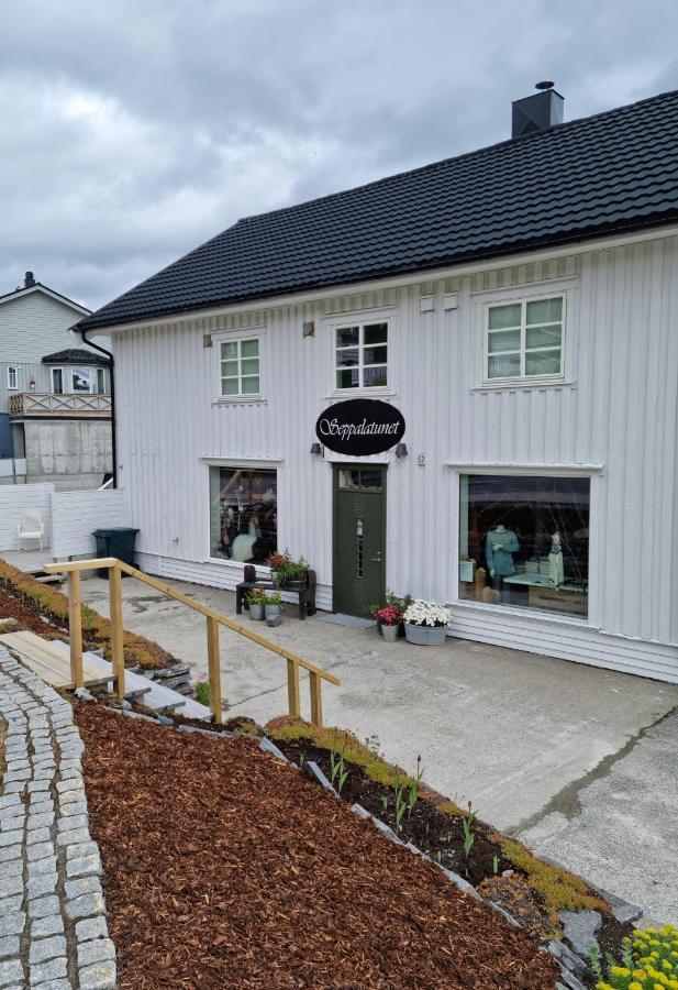 Loftsleilighet Midt I Sentrum Skjervoy Exteriér fotografie